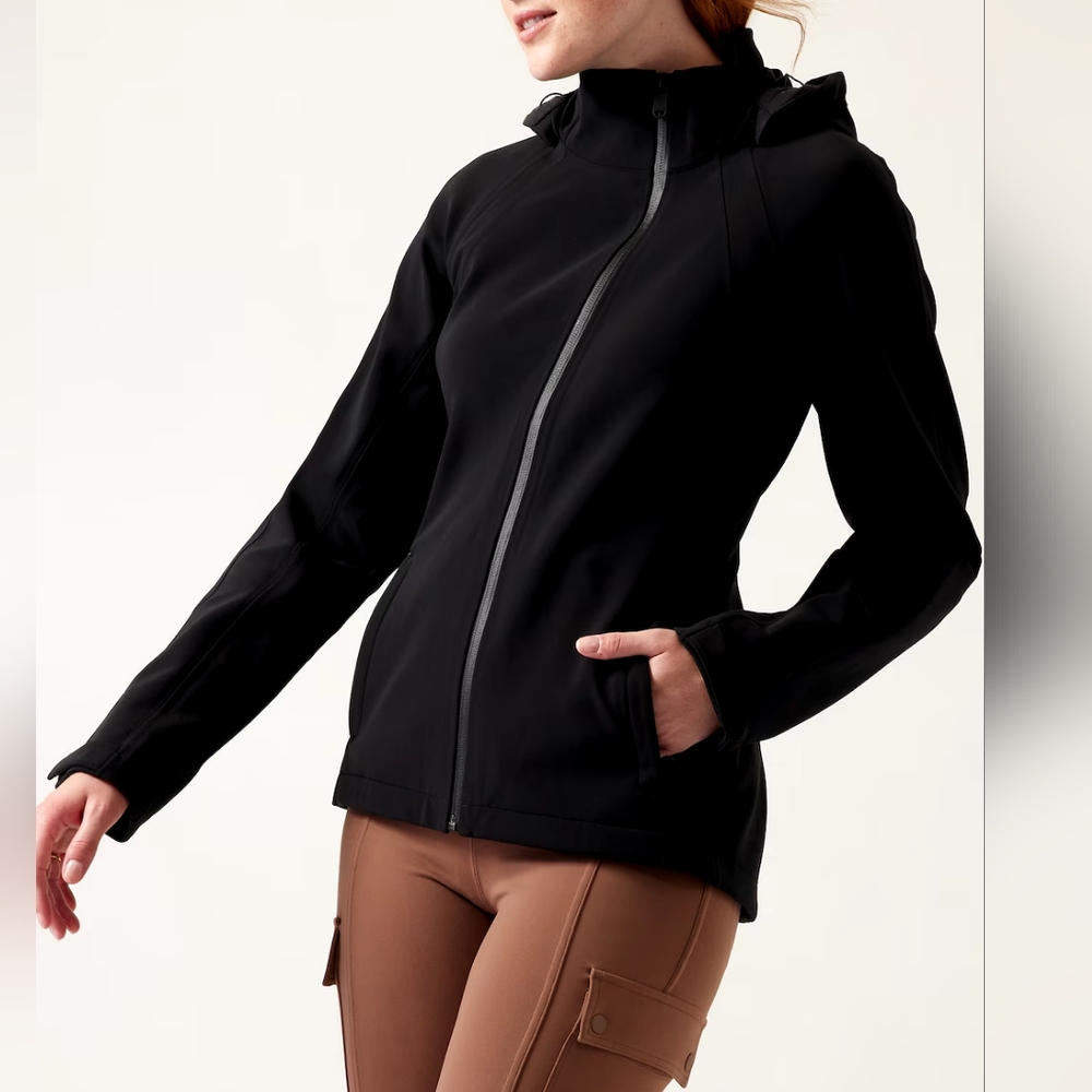 NWT Athleta Glacier Softshell Hooded Jacket in Black XXS